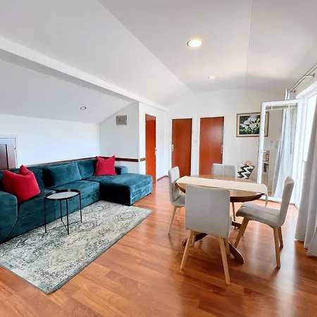 Apartment Muntidor