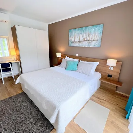 Muntidor Apartment *