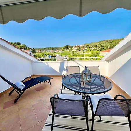 Apartment Muntidor Palit