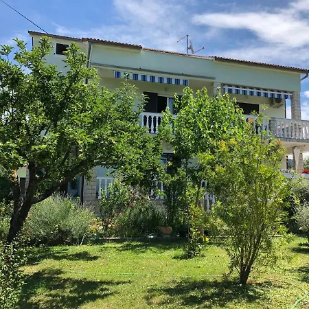 Muntidor Apartamento Palit