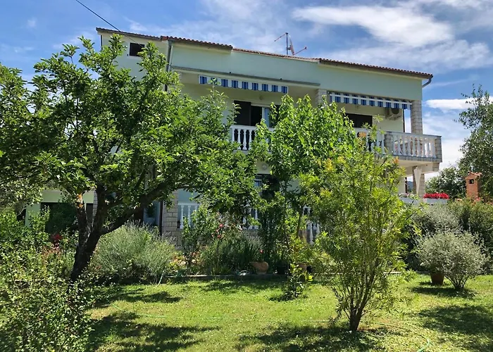 Muntidor Apartment Palit