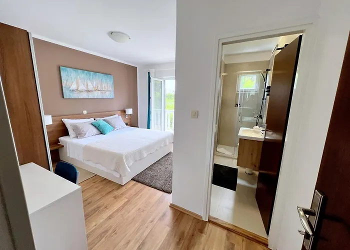 Muntidor Apartment *